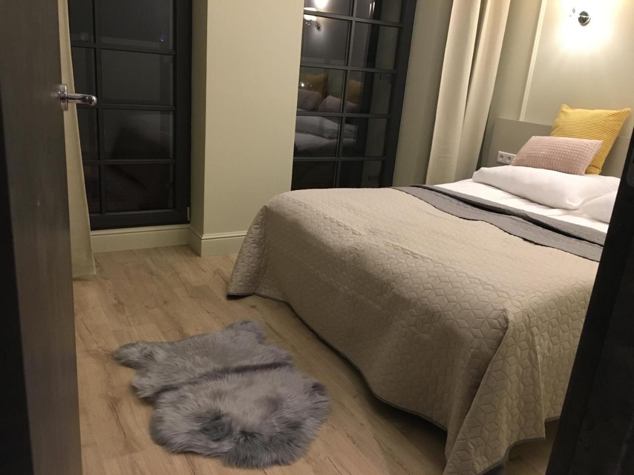 Apartamenty Platinum Loft ЗеленаГура Екстер'єр фото